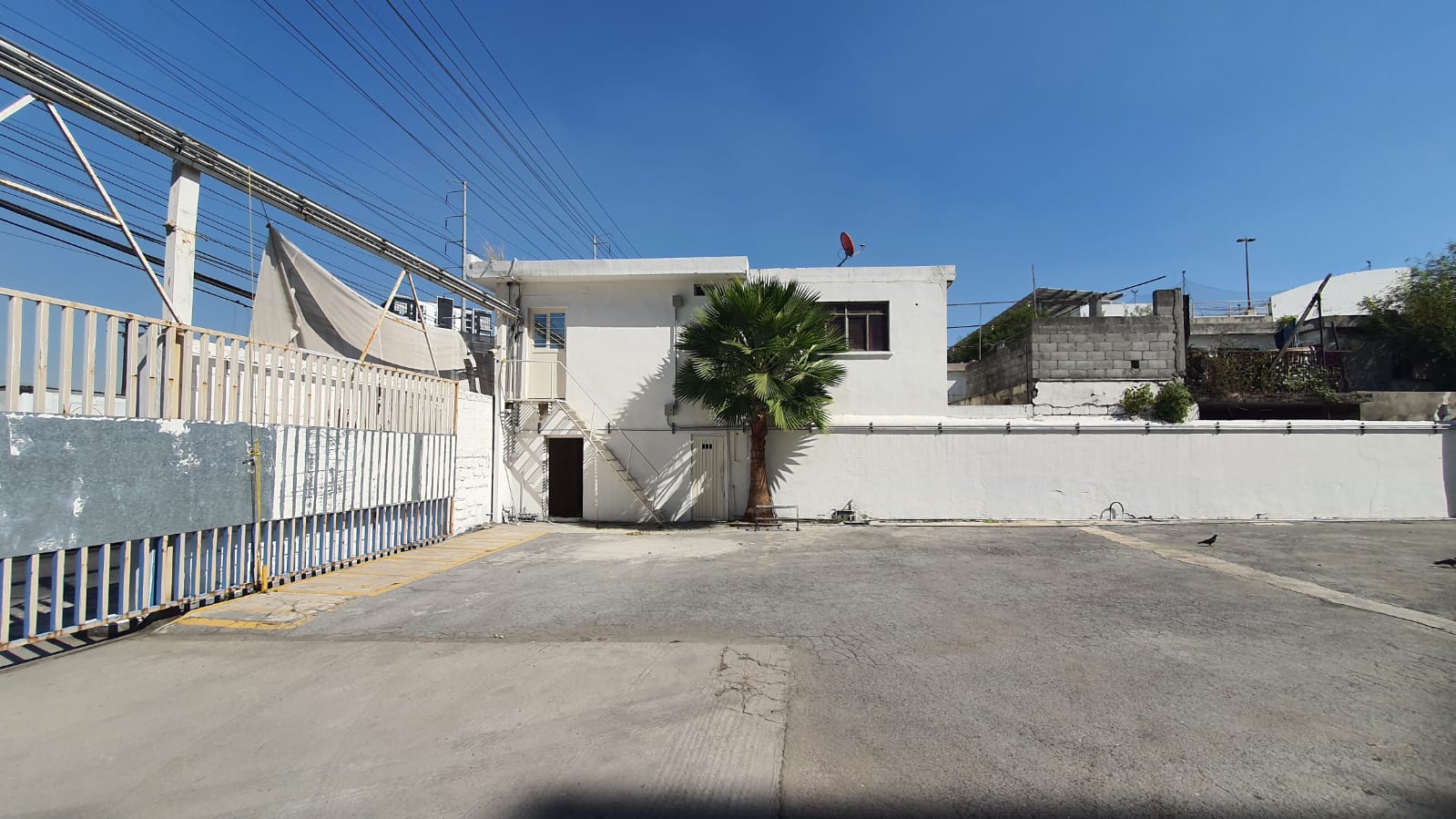 Patios / Oficinas — foto 2